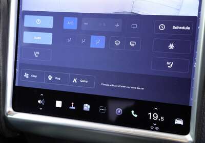 2016 Tesla Model S 90D