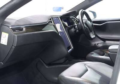 2016 Tesla Model S 90D