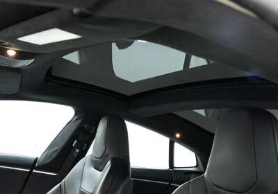 2016 Tesla Model S 90D