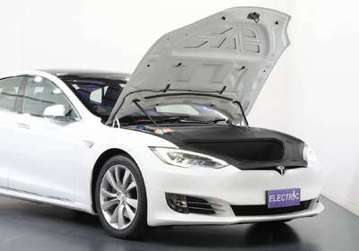 2016 Tesla Model S 90D