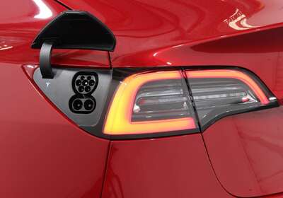 2019 Tesla Model 3 PERFORMANCE