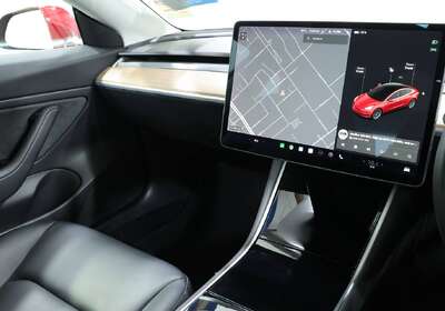 2019 Tesla Model 3 PERFORMANCE