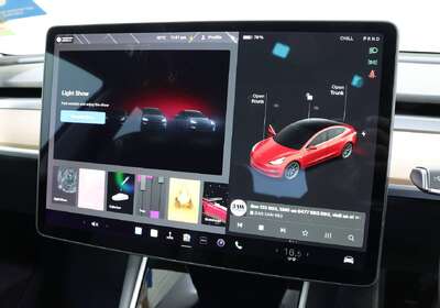 2019 Tesla Model 3 PERFORMANCE