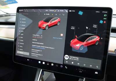 2019 Tesla Model 3 PERFORMANCE