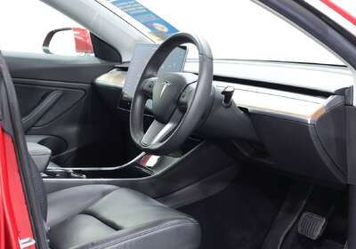 2019 Tesla Model 3 PERFORMANCE