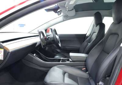 2019 Tesla Model 3 PERFORMANCE