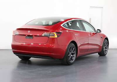 2019 Tesla Model 3 PERFORMANCE