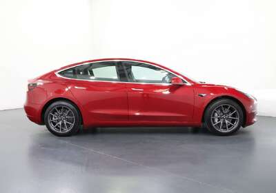 2019 Tesla Model 3 PERFORMANCE