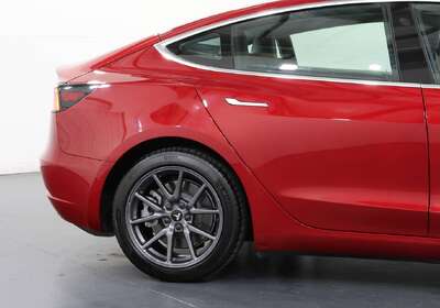 2019 Tesla Model 3 PERFORMANCE