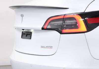 2020 Tesla Model 3 PERFORMANCE