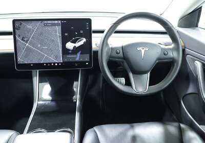 2020 Tesla Model 3 PERFORMANCE