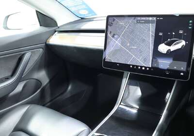 2020 Tesla Model 3 PERFORMANCE