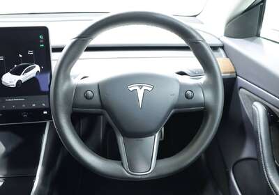 2020 Tesla Model 3 PERFORMANCE