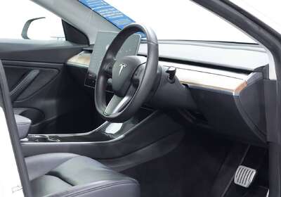 2020 Tesla Model 3 PERFORMANCE