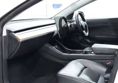 2020 Tesla Model 3 PERFORMANCE