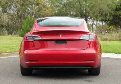 2020 Tesla Model 3 Standard Range Plus