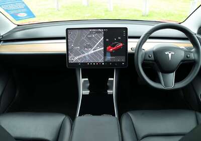 2020 Tesla Model 3 Standard Range Plus