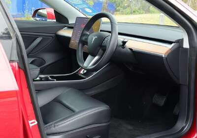 2020 Tesla Model 3 Standard Range Plus