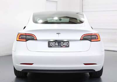 2019 Tesla Model 3 Standard Range Plus