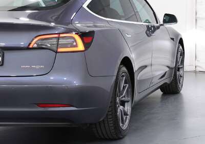 2019 Tesla Model 3 PERFORMANCE