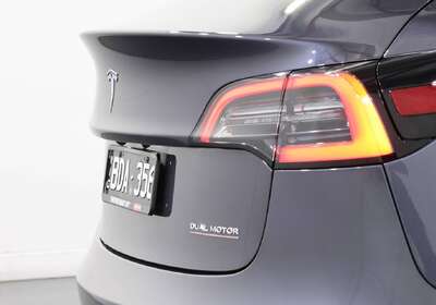 2019 Tesla Model 3 PERFORMANCE