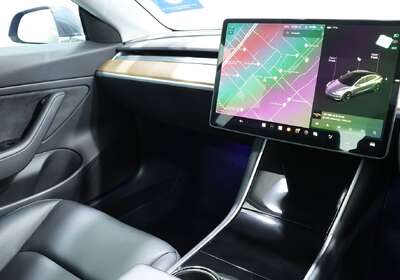 2019 Tesla Model 3 PERFORMANCE