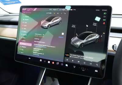 2019 Tesla Model 3 PERFORMANCE