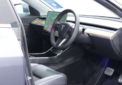 2019 Tesla Model 3 PERFORMANCE