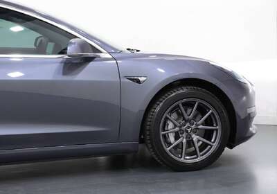 2019 Tesla Model 3 PERFORMANCE