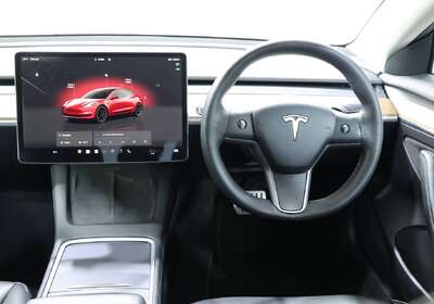 2022 Tesla Model 3 PERFORMANCE