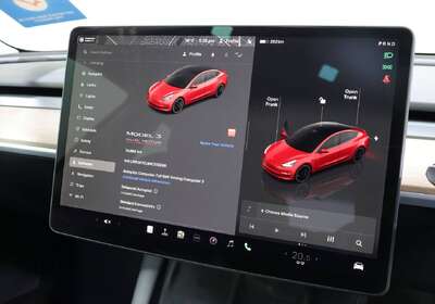 2022 Tesla Model 3 PERFORMANCE