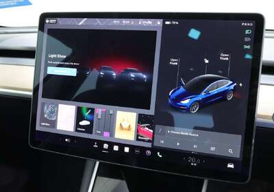 2019 Tesla Model 3 PERFORMANCE