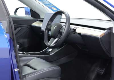 2019 Tesla Model 3 PERFORMANCE