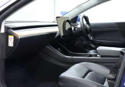 2019 Tesla Model 3 PERFORMANCE