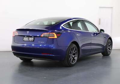 2019 Tesla Model 3 PERFORMANCE