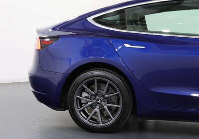 2019 Tesla Model 3 PERFORMANCE