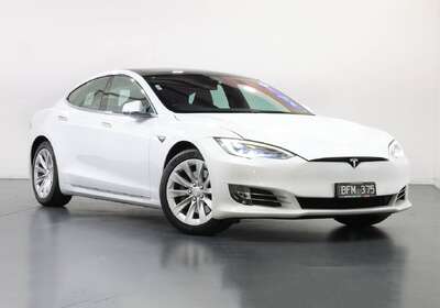 2020 Tesla Model S LONG RANGE