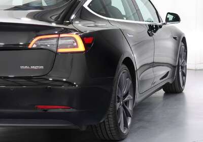 2019 Tesla Model 3 PERFORMANCE