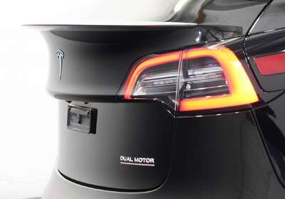 2019 Tesla Model 3 PERFORMANCE