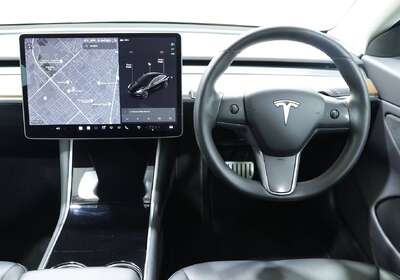 2019 Tesla Model 3 PERFORMANCE