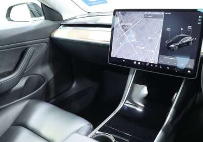 2019 Tesla Model 3 PERFORMANCE