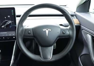 2019 Tesla Model 3 PERFORMANCE