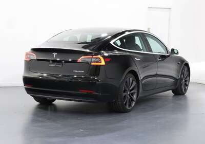 2019 Tesla Model 3 PERFORMANCE