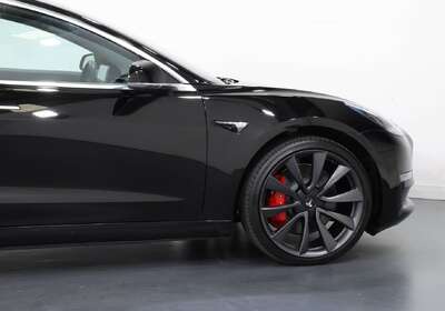 2019 Tesla Model 3 PERFORMANCE