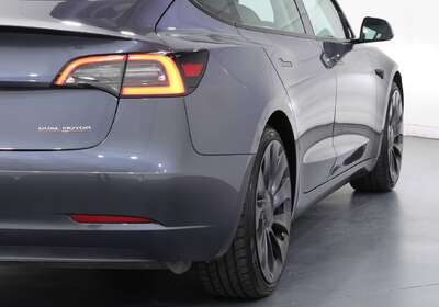 2020 Tesla Model 3 Performance