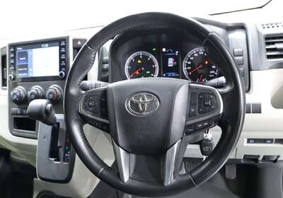 2021 Toyota Hiace 