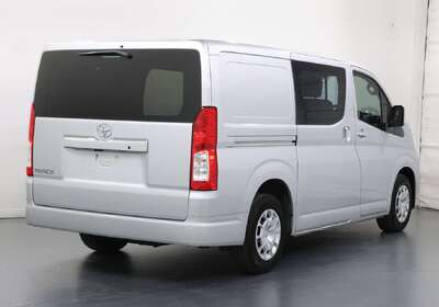 2021 Toyota Hiace 