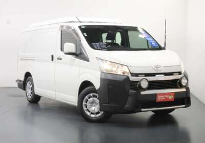 2021 Toyota Hiace 