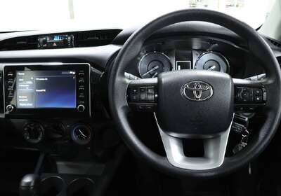 2023 Toyota Hilux SR Hi-Rider