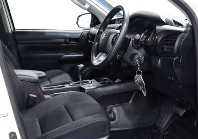 2023 Toyota Hilux SR Hi-Rider